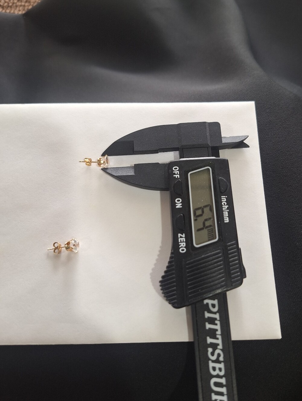 14K Gold CZ Solitaire Stud Earrings 6.4mm Round Basket Set - Picture 5 of 10